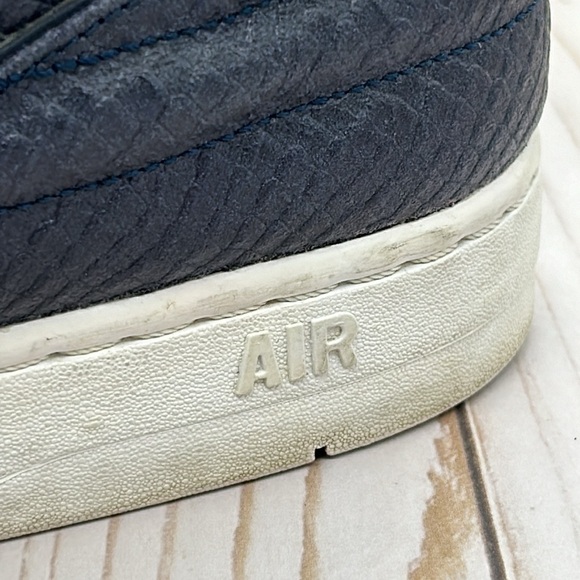 Nike Air Python SP Sneakers - Picture 7 of 10
